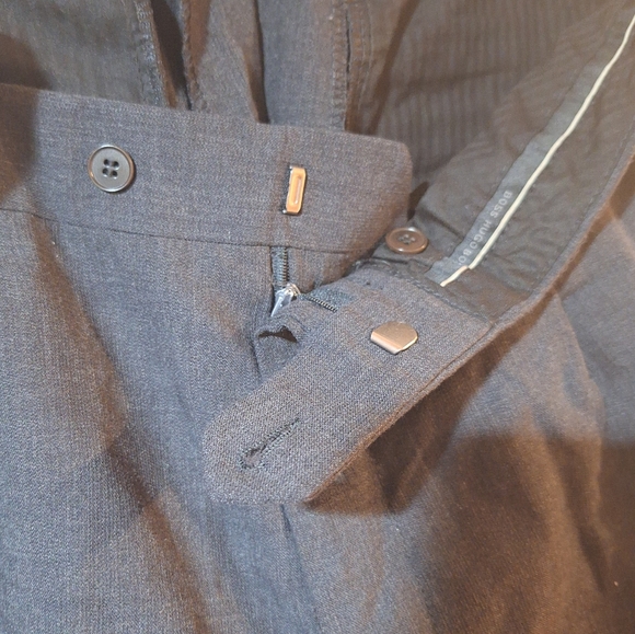 Vintage Hugo Boss Trousers - Men's 34R Dark Grey 100% Virgin Wool - Picture 3 of 7